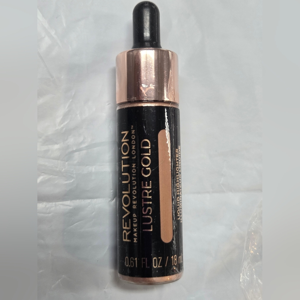 Revolution Lustre Gold Liquid Highlighter